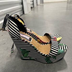 Sandals for women